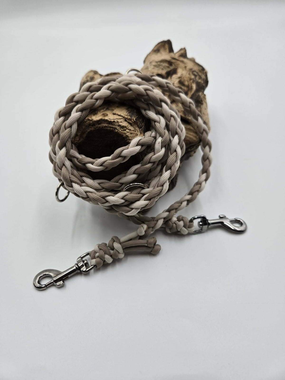 Sofortkauf - Paracord-Leine 4-fach geflochten „Beige & Hellbeige“ – 230 cm