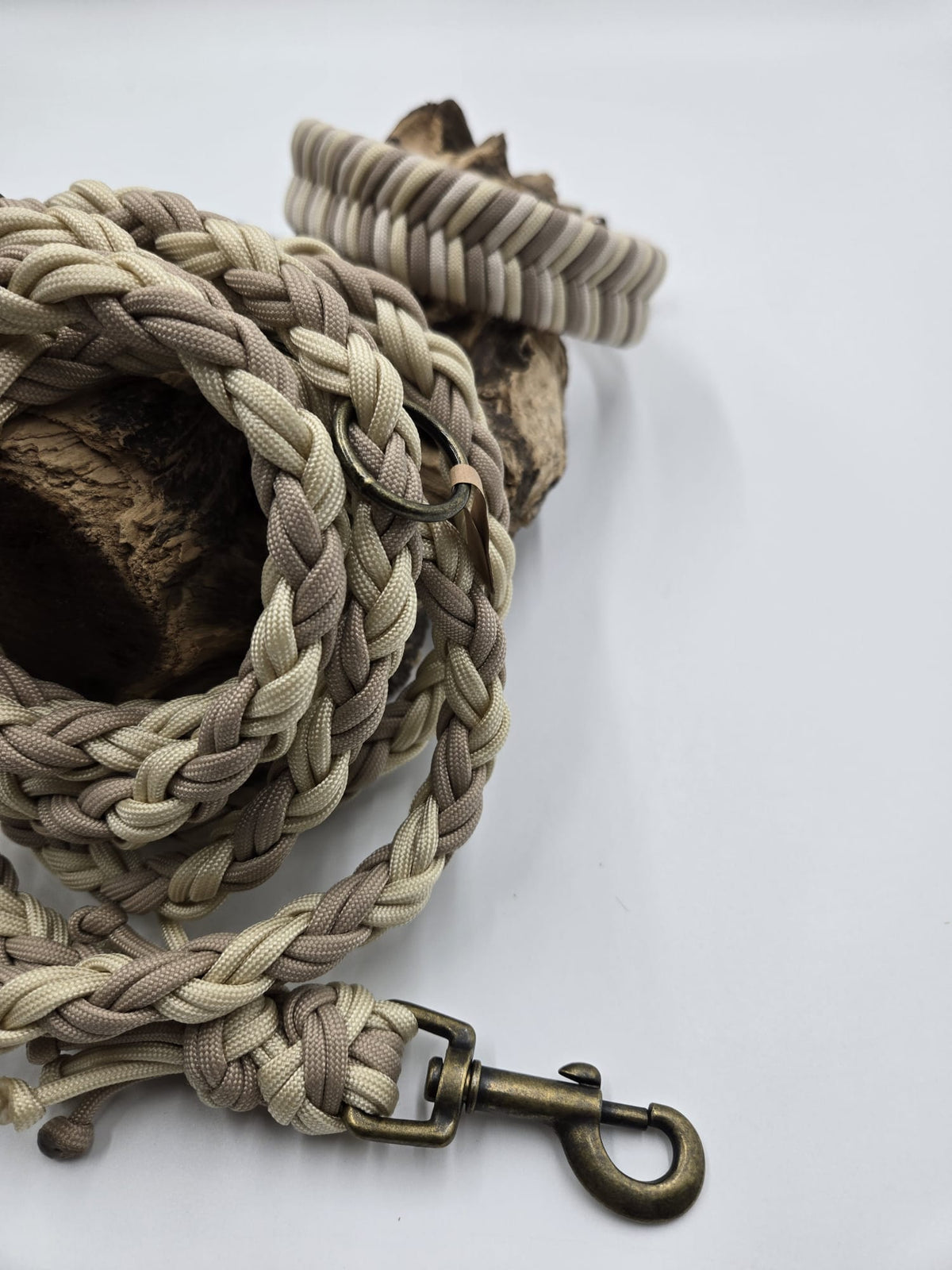 Sofortkauf - Biothane-Halsband mit Fischgrätenmuster - 50 bis 59 cm