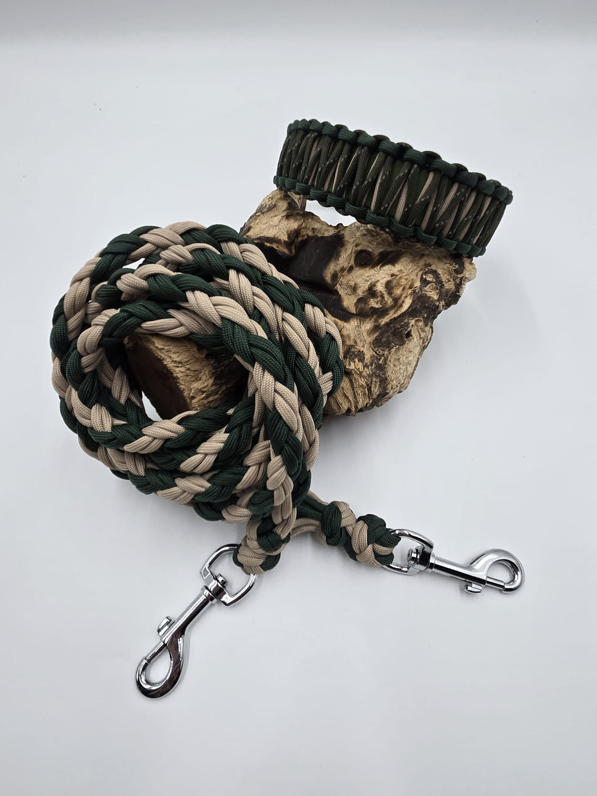 Sofortkauf - Paracord-Leine 8-fach geflochten "Beige und Grün" - 180 cm
