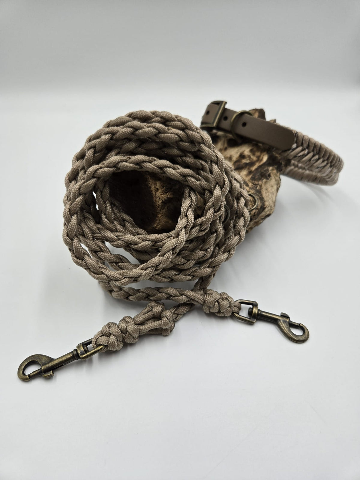 Sofortkauf - Paracord-Leine 4-fach geflochten „Beige“ – 235 cm