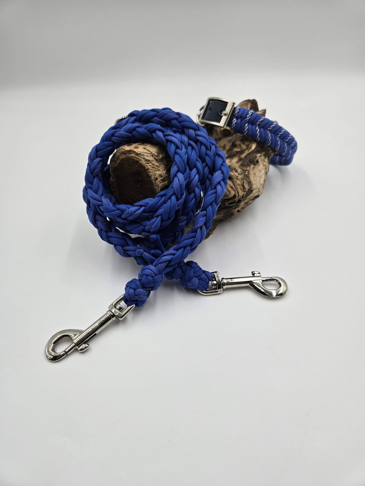 Sofortkauf - Paracord-Leine 8-fach geflochten „Blau & Reflex“ – 180 cm