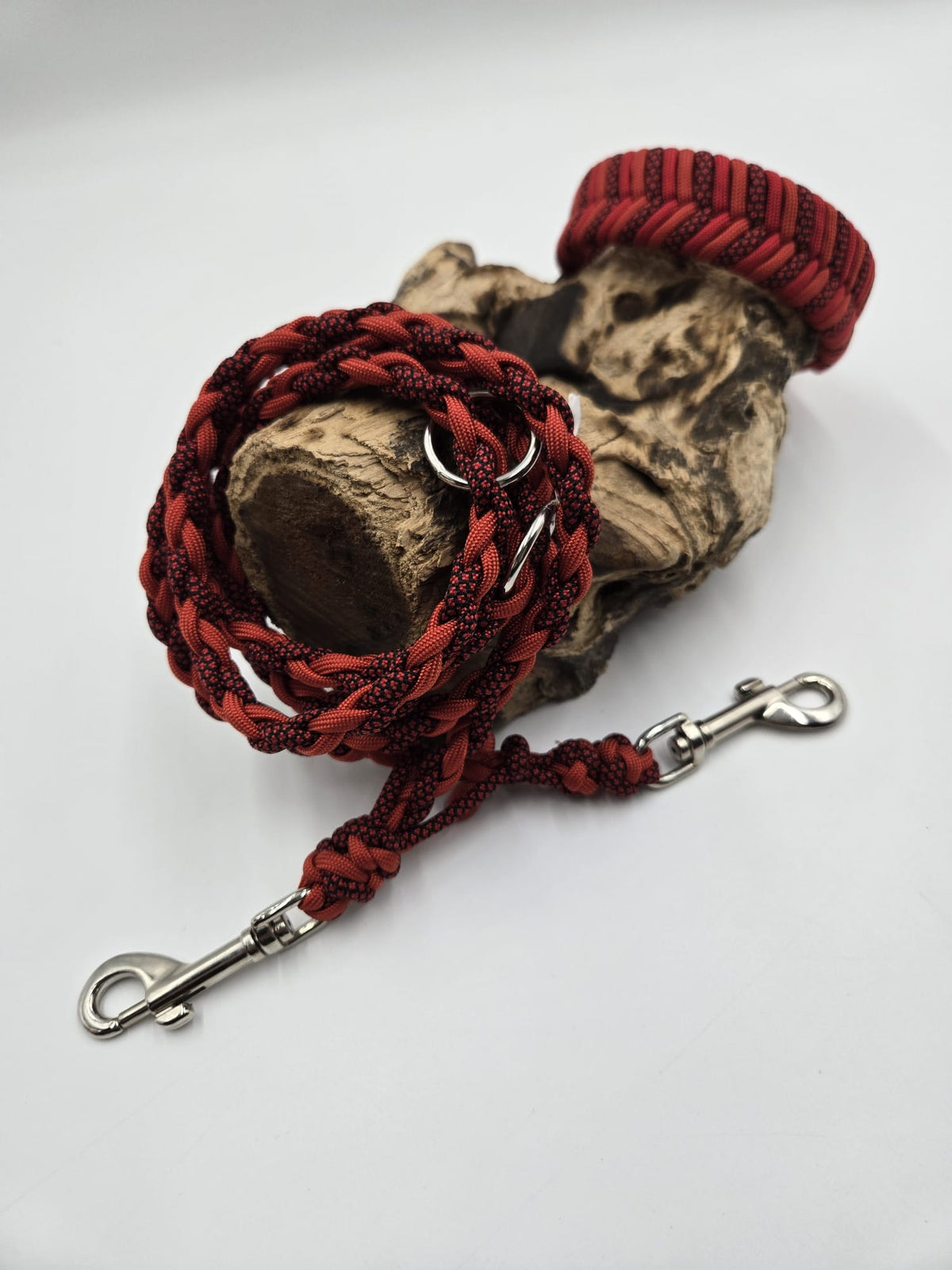Sofortkauf - Paracord-Leine 4-fach geflochten in Rot & Rot-Diamond - 170 cm