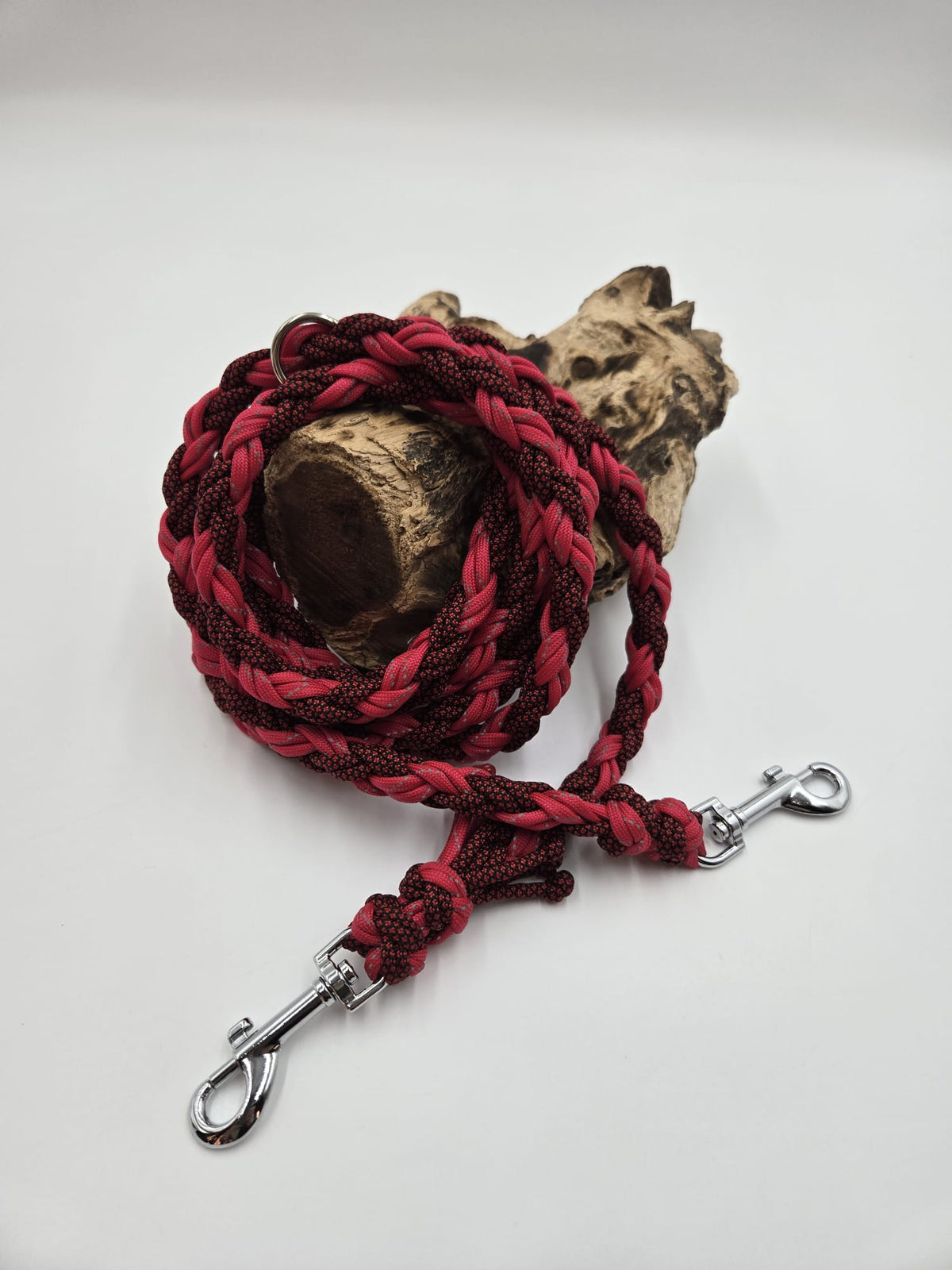 Sofortkauf - Paracord-Leine 8-fach geflochten in Rot mit Reflex & Diamond-Muster - 230 cm