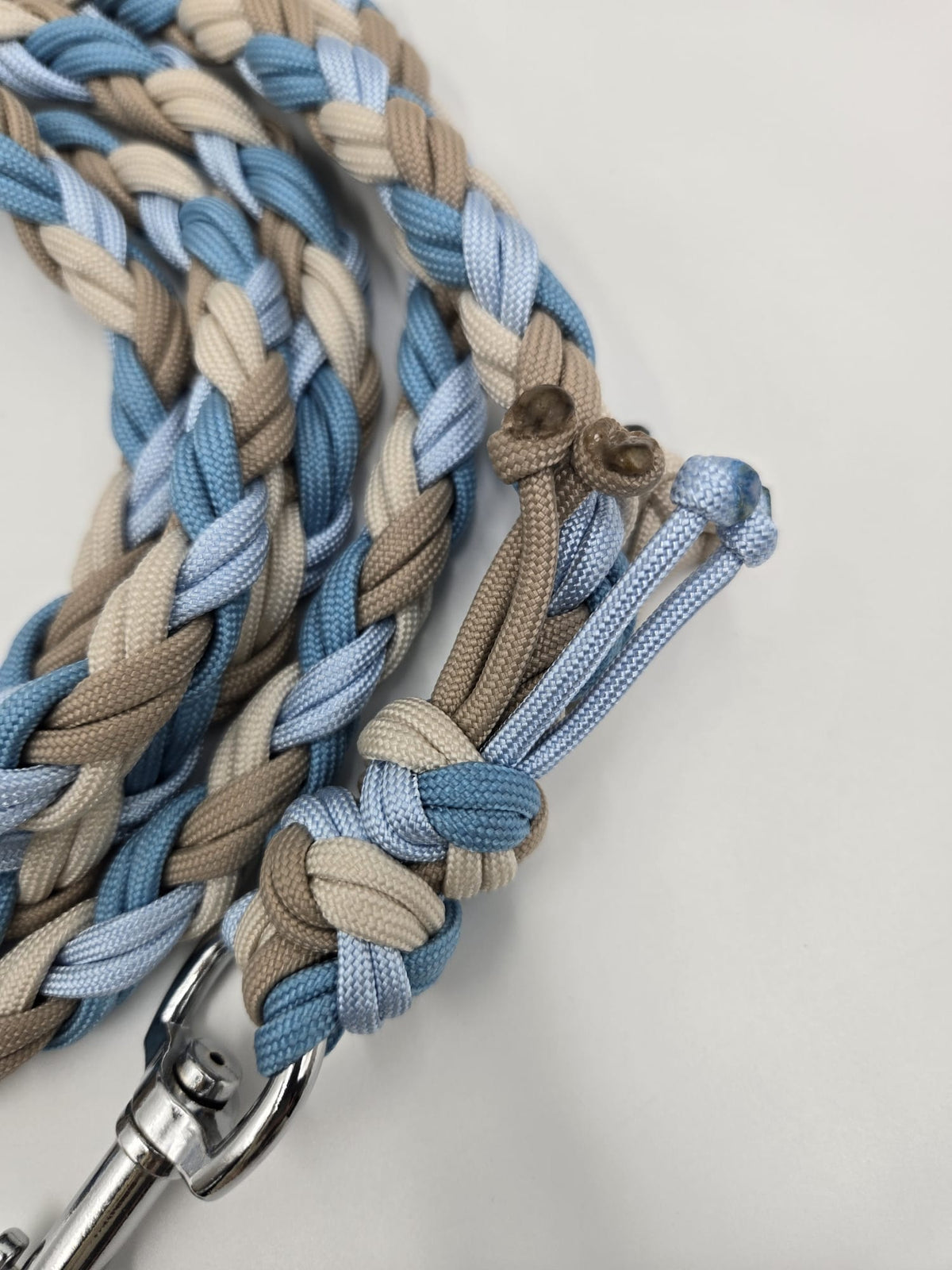 Sofortkauf - Paracord-Leine 8-fach geflochten „Blau & Beige“ – 220 cm
