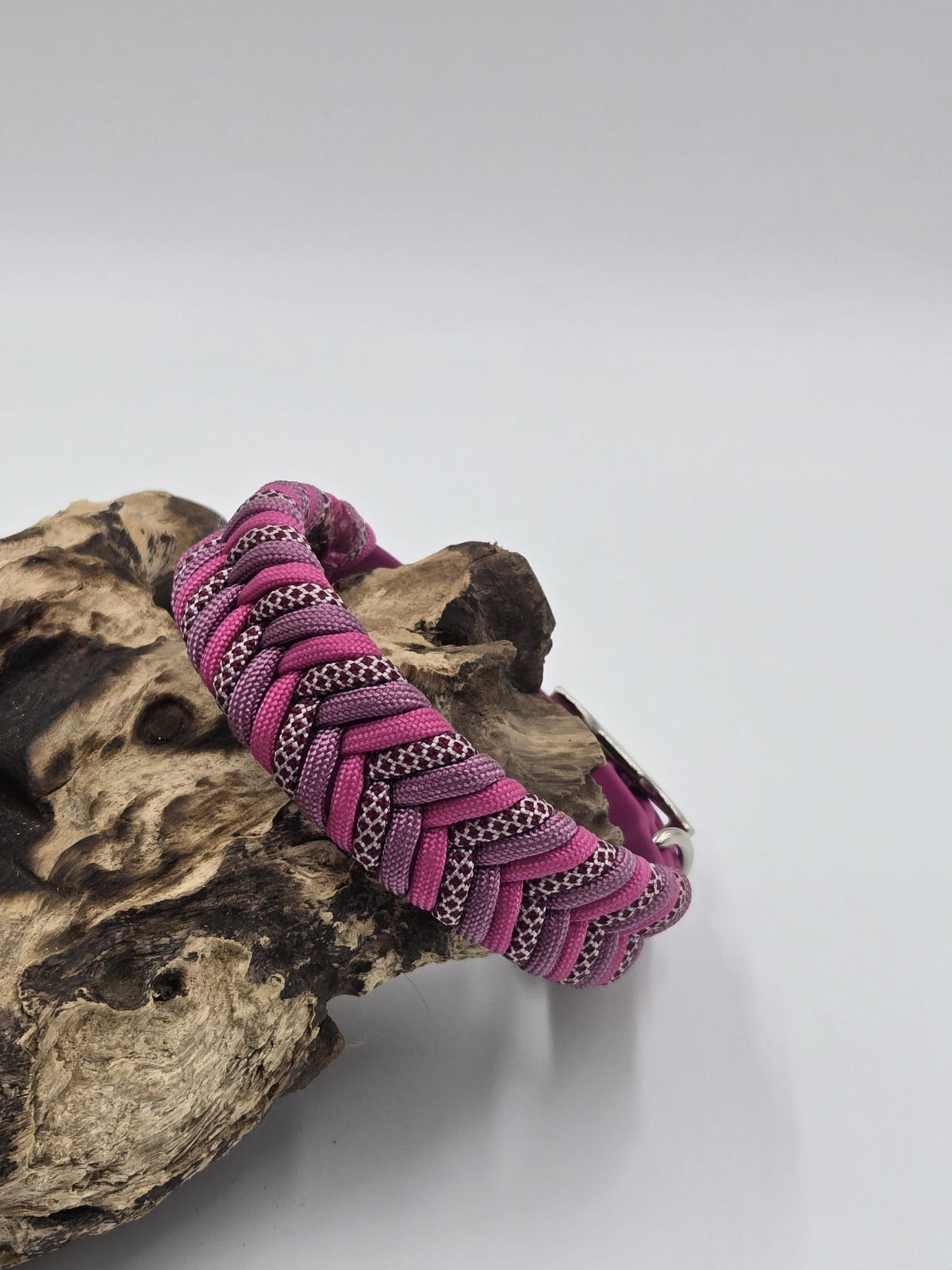 Sofortkauf - Halsband Biothane mit Paracord-Diamond-Muster – Rosatöne 22 bis 31 cm