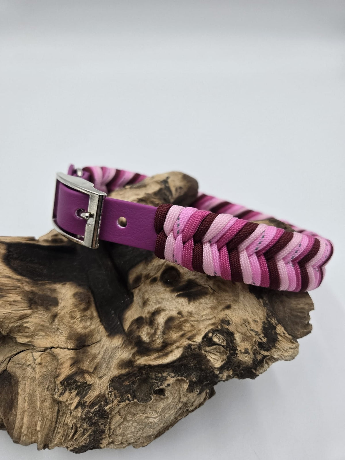 Sofortkauf - Halsband beschichtetes Gurtband – Beere/Rosa mit Reflexstreifen 42 bis 48 cm