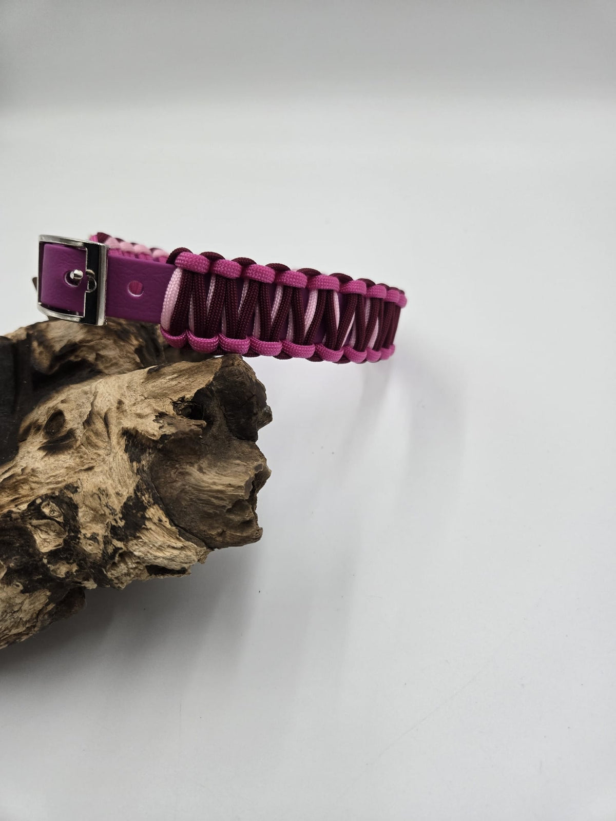 Sofortkauf - Halsband beschichtetes Gurtband mit Cobraknoten 39 bis 43 cm