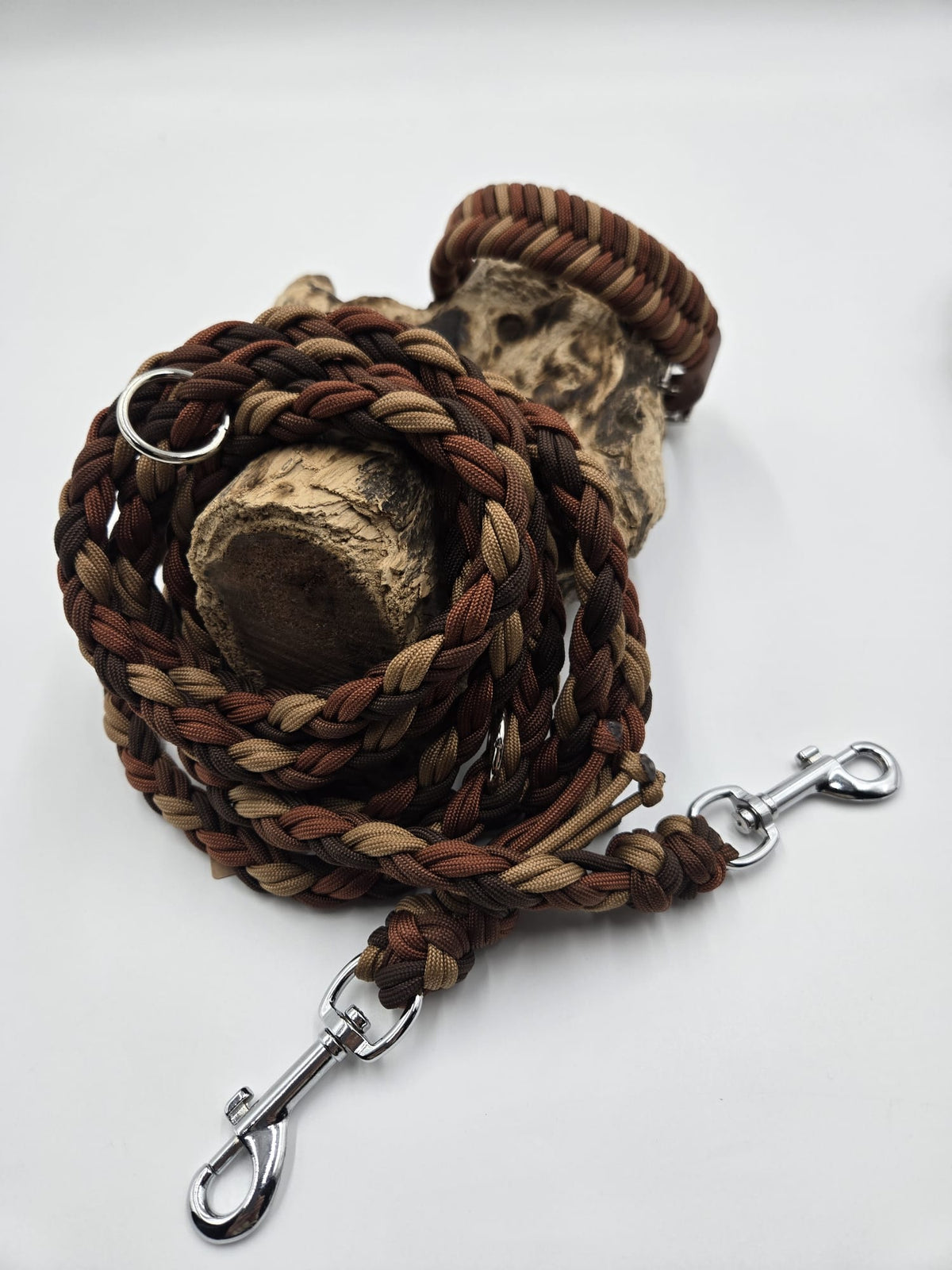 Sofortkauf - Biothane-Halsband mit Paracord-Fischgrätenmuster "Brauntöne" - 44 bis 53 cm