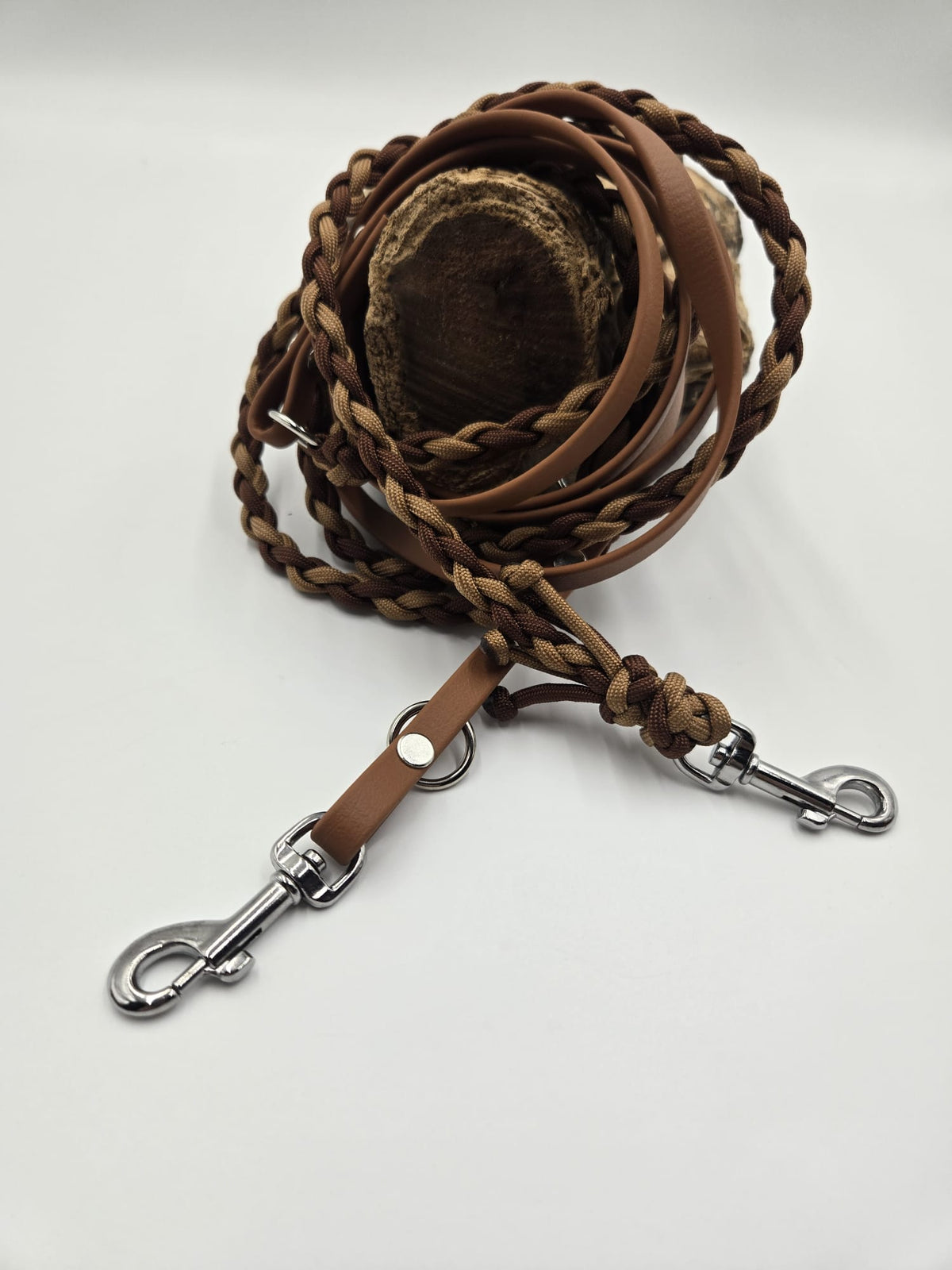 Sofortkauf - Kombi-Leine aus Biothane & Paracord – Brauntöne - 330 cm