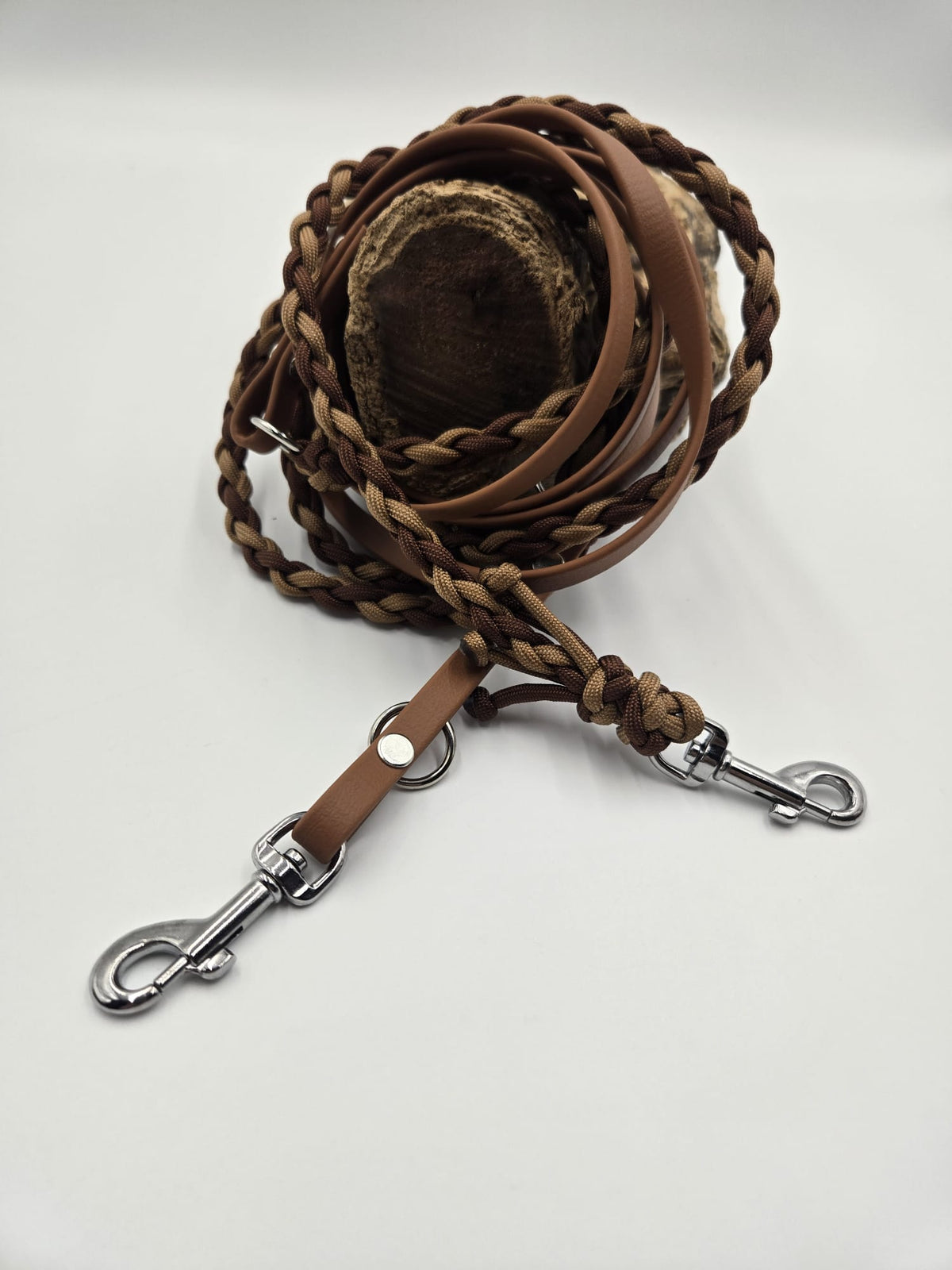 Sofortkauf - Kombi-Leine aus Biothane & Paracord – Brauntöne - 330 cm