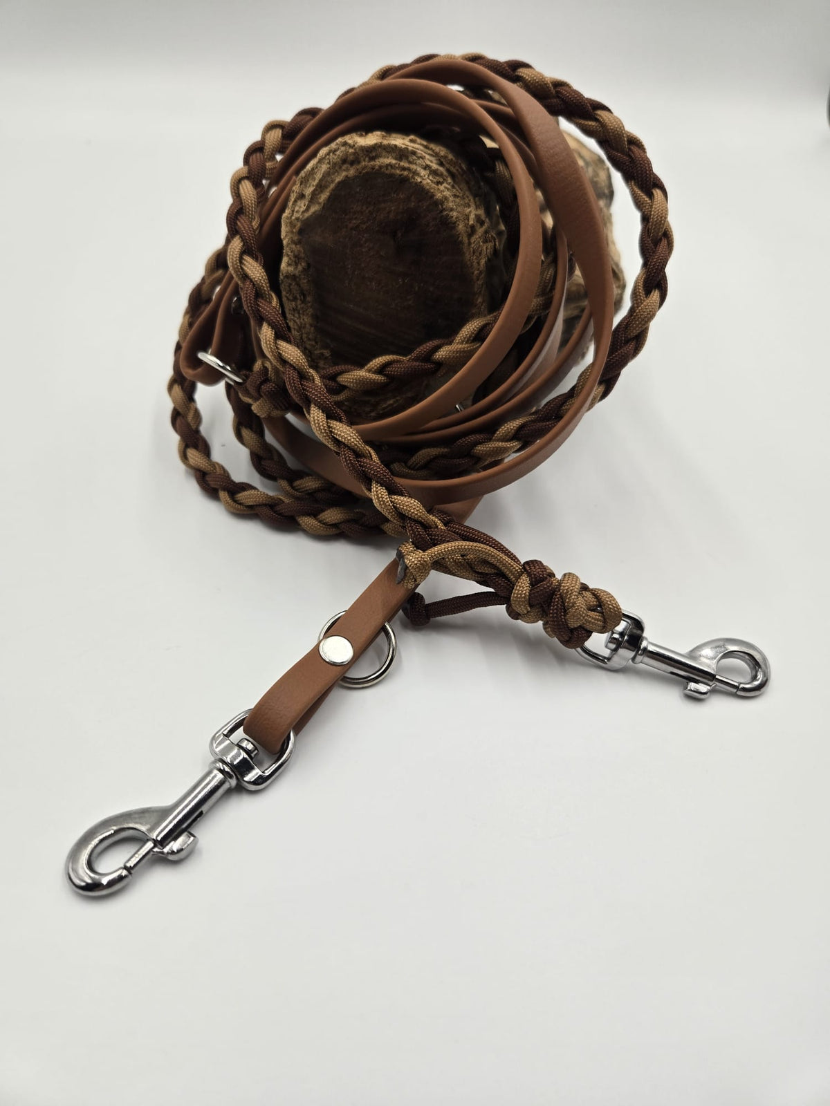 Sofortkauf - Kombi-Leine aus Biothane & Paracord – Brauntöne - 330 cm