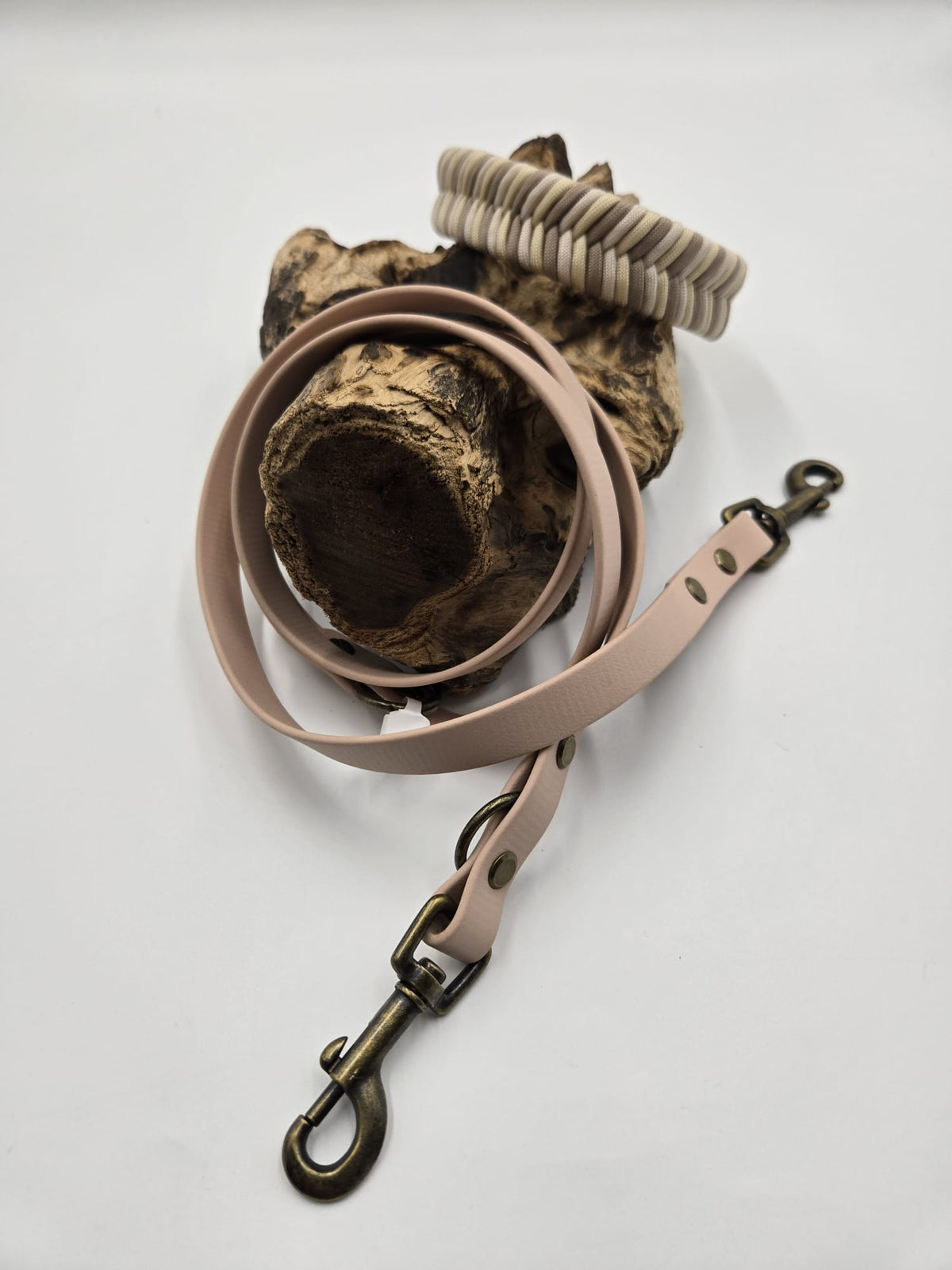 Sofortkauf - Biothane Leine in Hellbeige – 130 cm