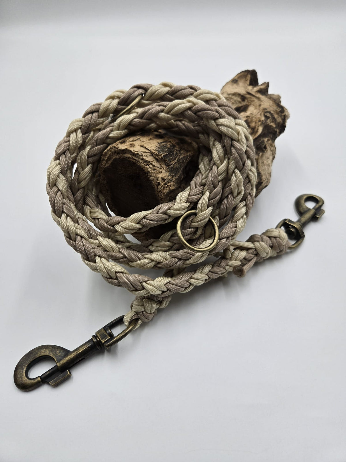 Sofortkauf - Paracord-Leine 8-fach geflochten „Beige & Goldbeige“ – 220 cm
