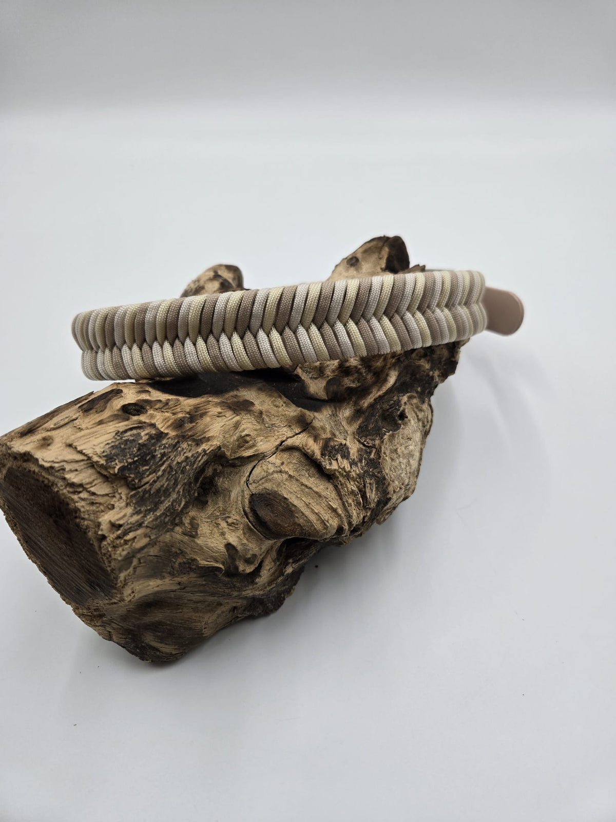 Sofortkauf - Biothane-Halsband mit Fischgrätenmuster - 21 bis 28 cm