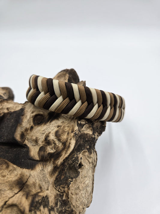 Sofortkauf - Biothane-Halsband mit Fischgrätenmuster „Goldbeige & Brauntöne“ - 23 bis 31 cm