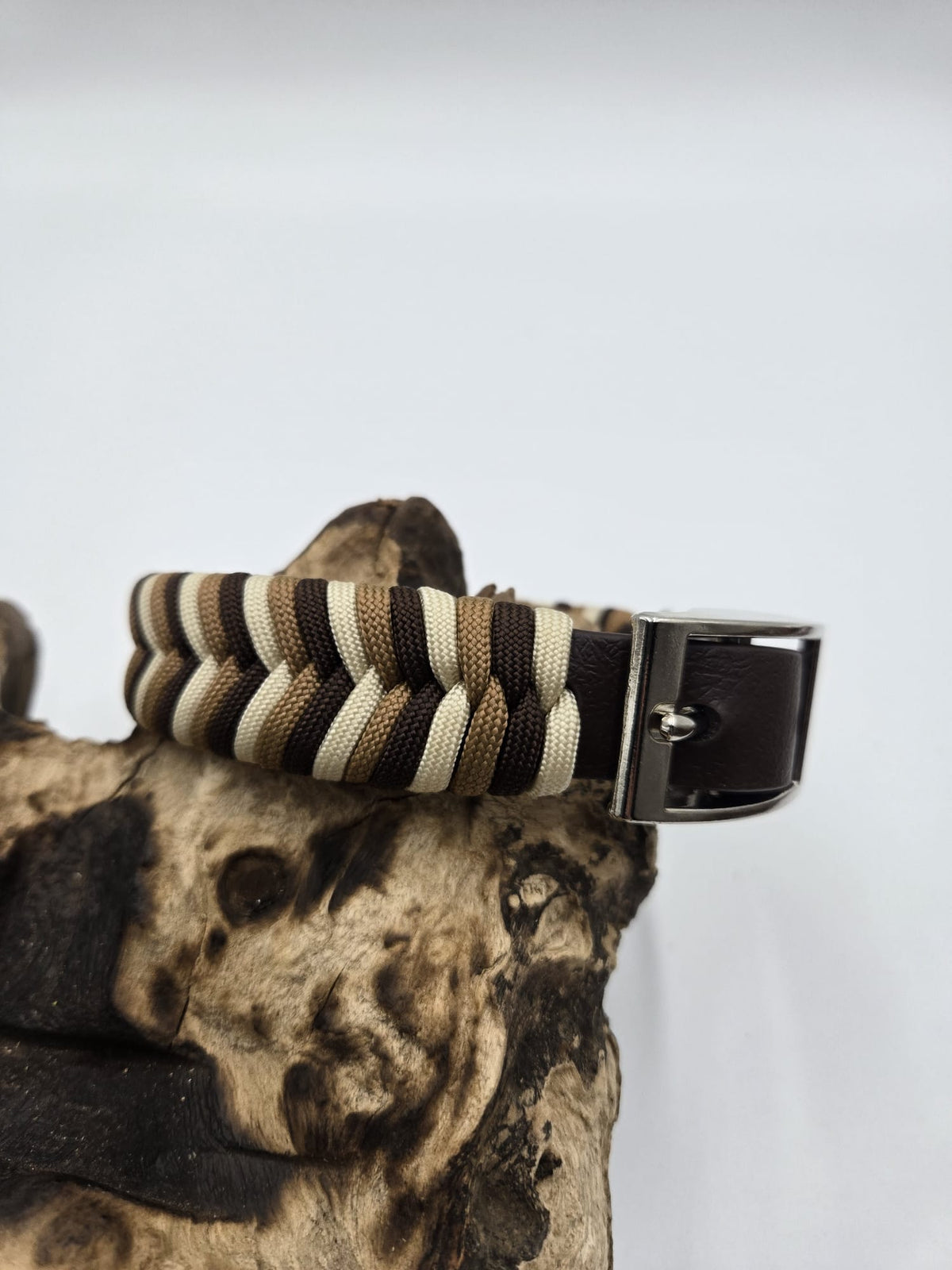 Sofortkauf - Biothane-Halsband mit Fischgrätenmuster „Goldbeige & Brauntöne“ - 42 bis 50 cm