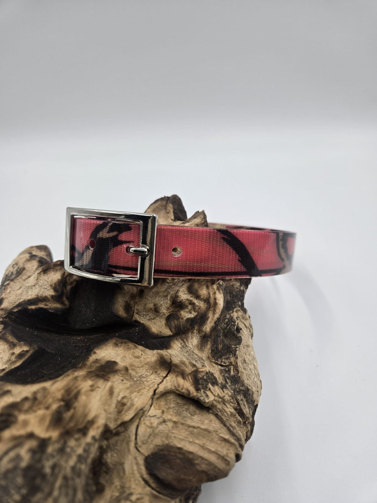 Sofortkauf - Biothane Gold-Halsband mit Camouflage-Muster - 41 bis 47 cm