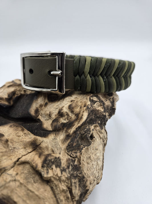 Sofortkauf - Biothane-Halsband mit Fischgrätenmuster in verschiedenen olivgrüntönen - 21 bis 27 cm