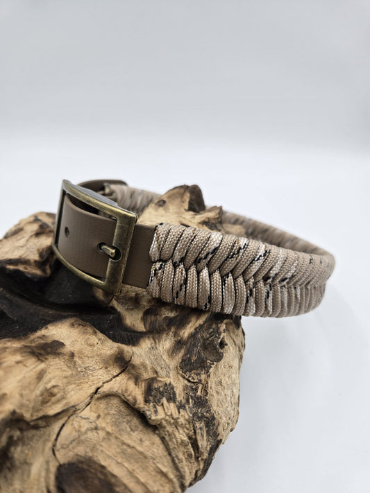 Sofortkauf - Biothane-Halsband in Coyote mit Fischgrätenmuster - 38 bis 43 cm