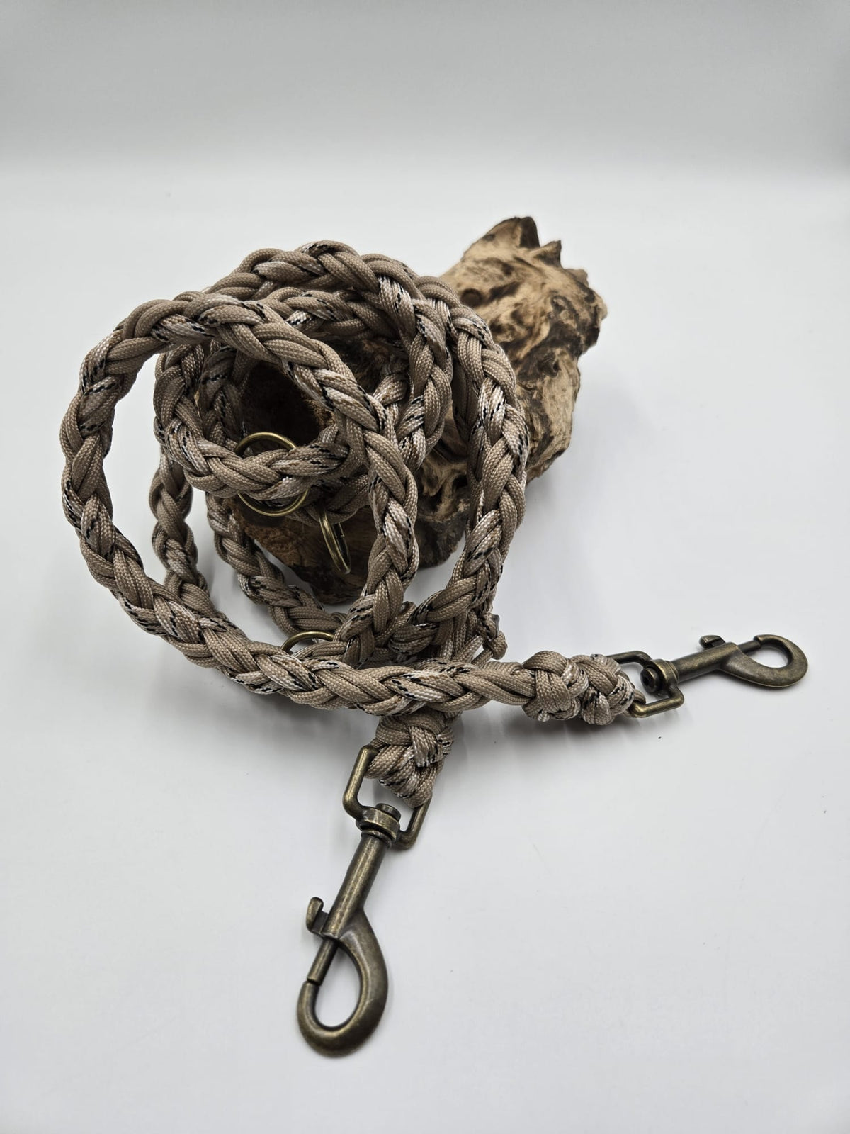 Sofortkauf - Paracord-Leine 8-fach geflochten „Beige & Camouflagebeige“ – 230 cm