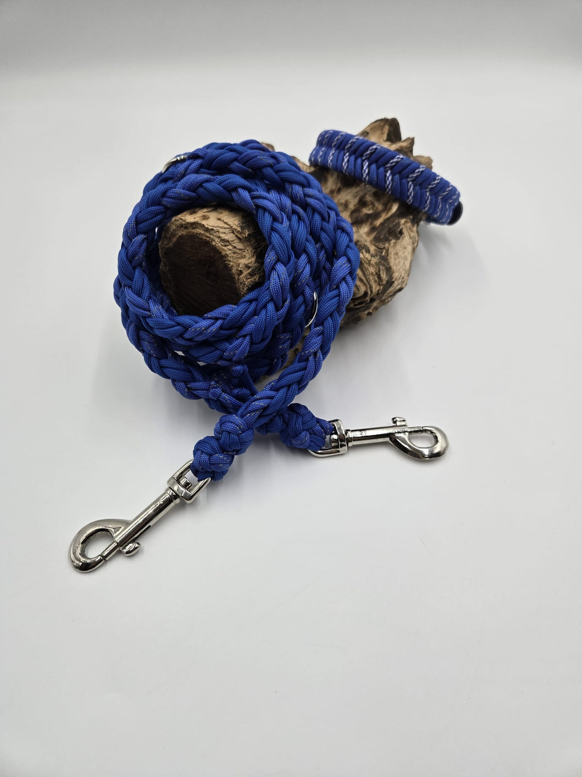 Sofortkauf - Paracord-Leine 8-fach geflochten „Blau & Reflex“ – 180 cm