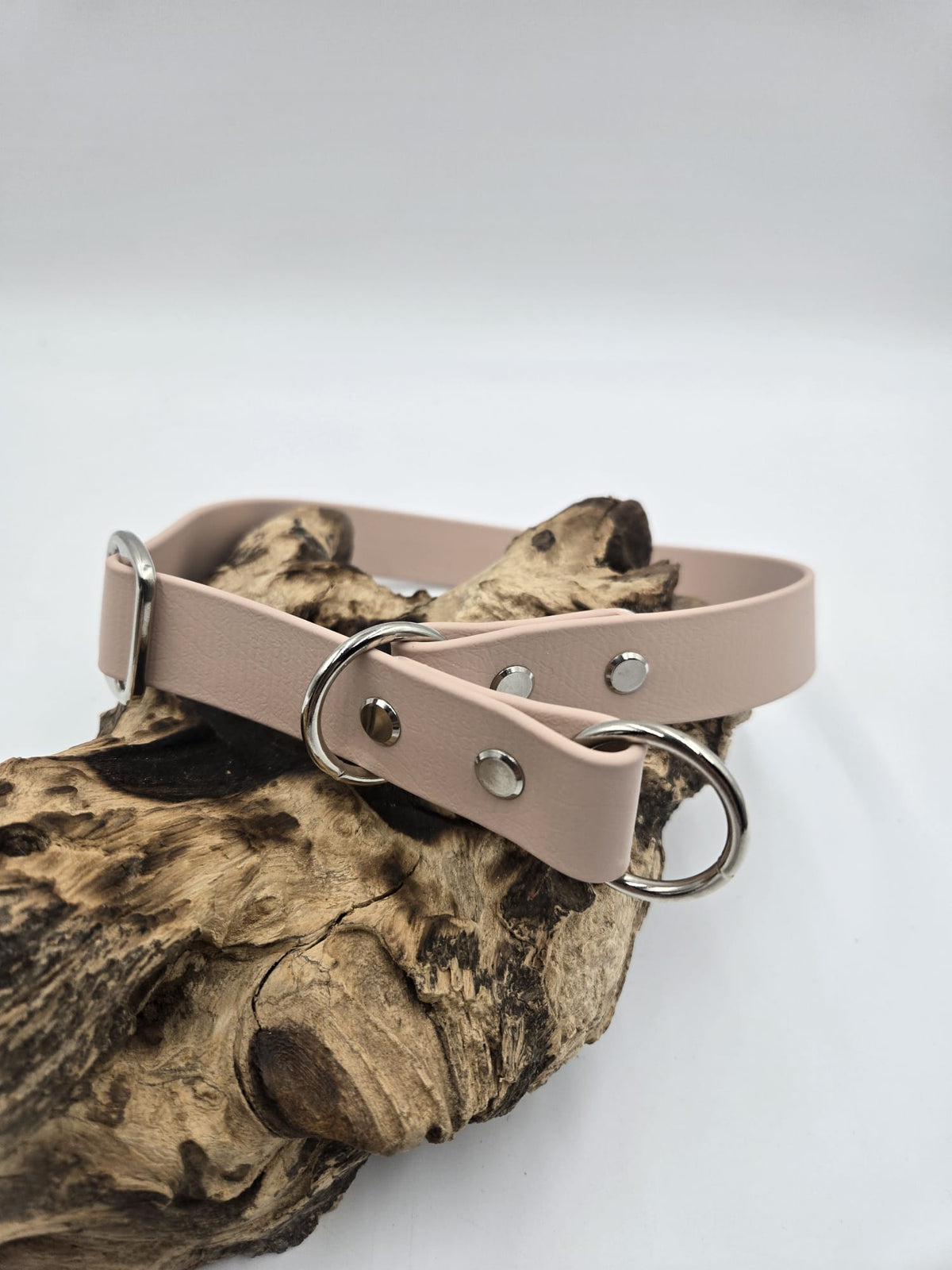 Biothane-Zugstopp-Halsband in Hellbeige - bis 56 cm