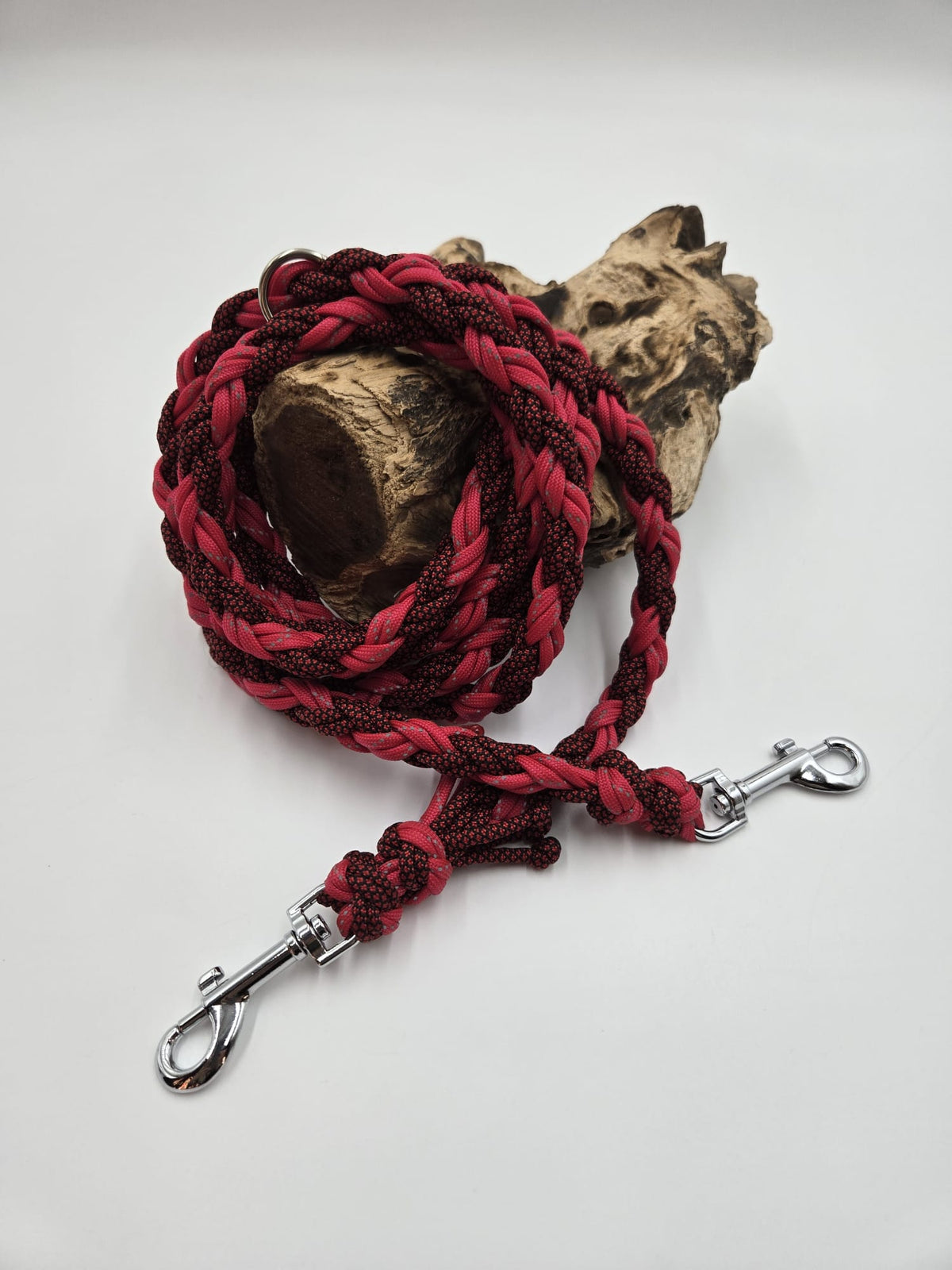 Sofortkauf - Paracord-Leine 8-fach geflochten in Rot & Rot-Diamond - 230 cm