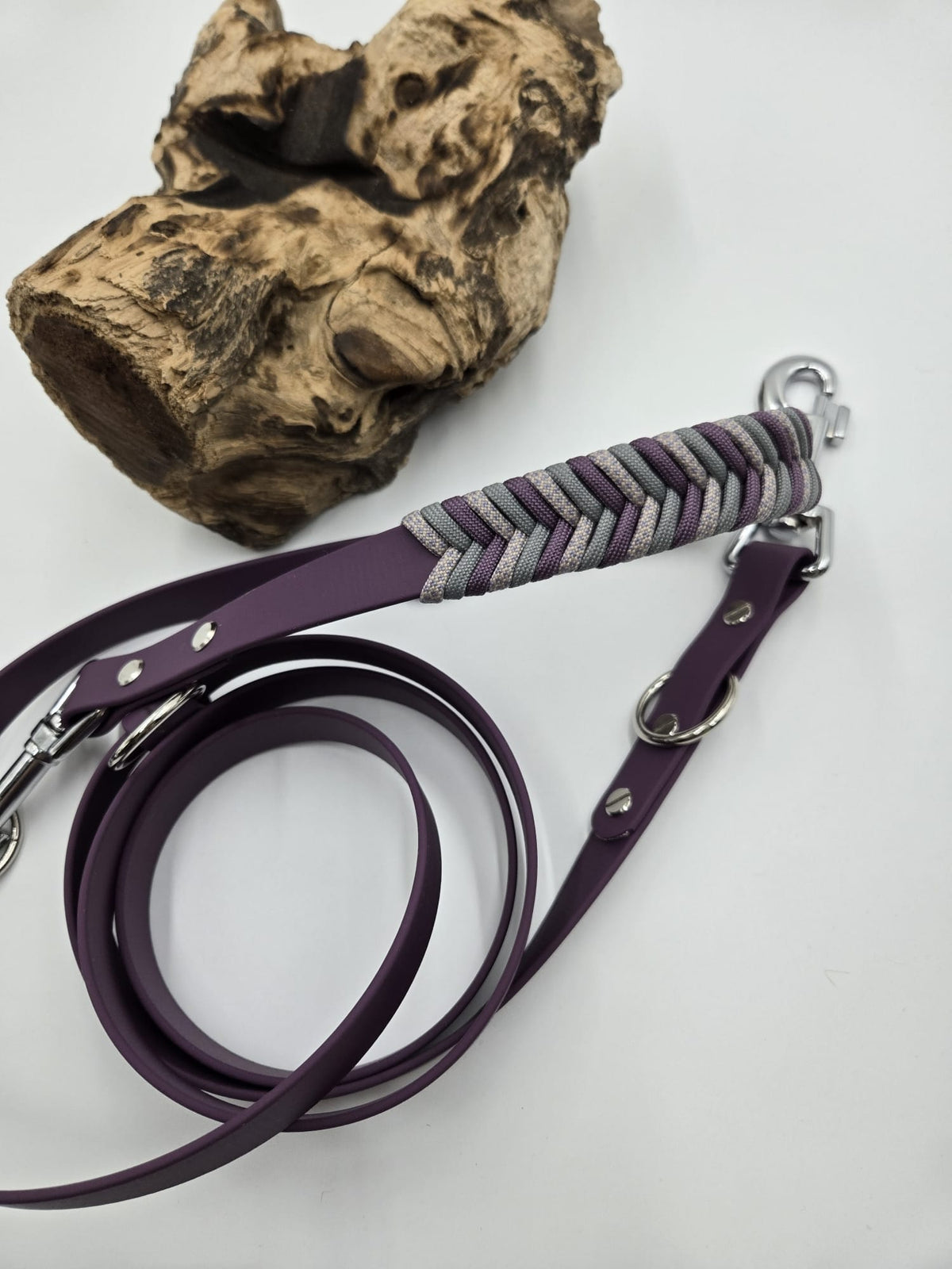 Sofortkauf - Biothane-Leine mit Handschlaufe umickelt „Aubergine & Lilatöne“ – 200 cm