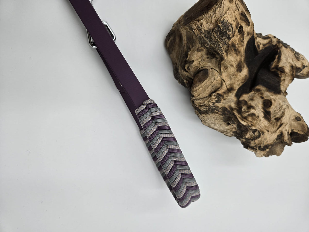 Sofortkauf - Biothane-Leine mit Handschlaufe umickelt „Aubergine & Lilatöne“ – 200 cm