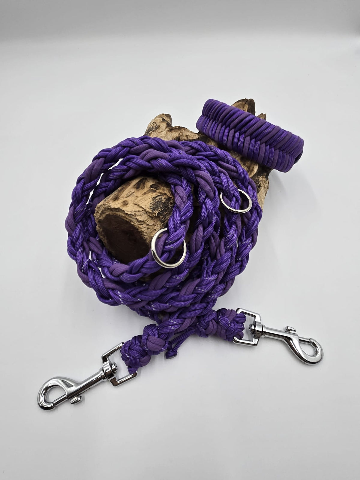 Sofortkauf - Paracord-Leine 8-fach geflochten „Lilac, Violet & Violet Reflex“ – 200 cm